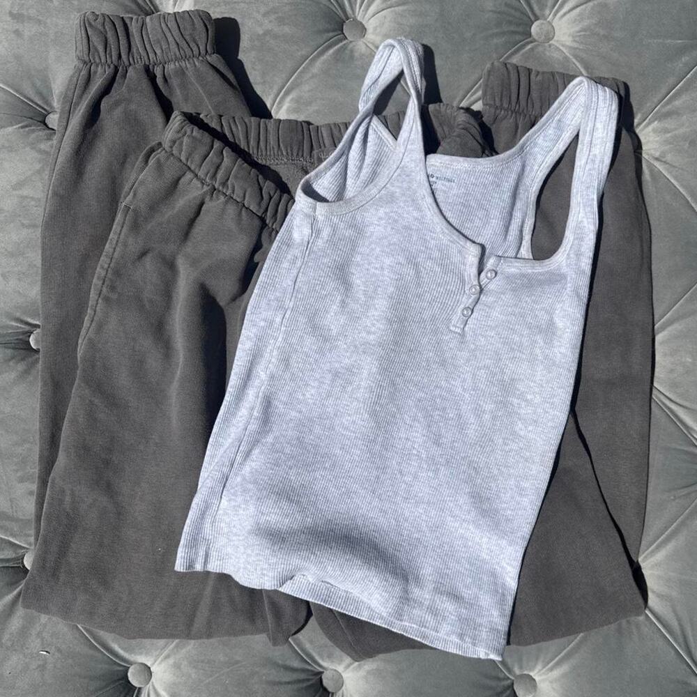 Brandy Melville Bundle! Sweats and Tank!
